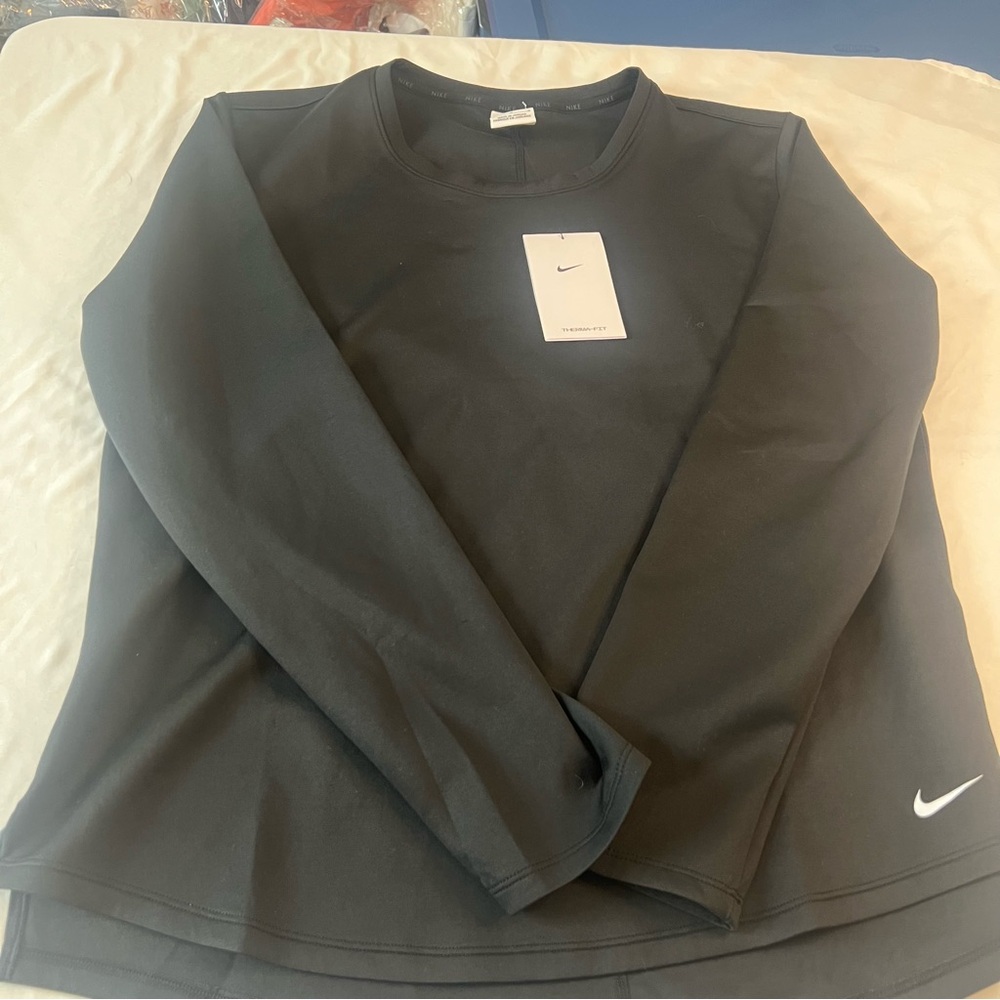 Nike Women’s Training Long Sleeve Top Black Size Large NWT